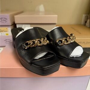 Lisa Vicky black/gold slip-on heel platform sandal sz 7